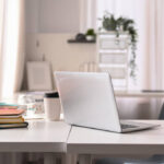 자기계발을 위한 책상 위 3가지 필수템